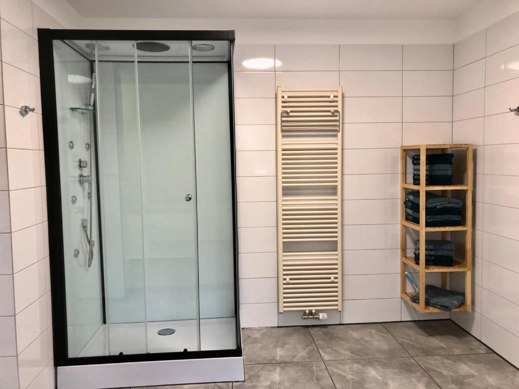 Dachgeschosswohnung Mit Seeblick Ahrensbok المظهر الخارجي الصورة