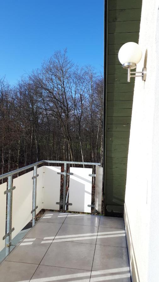 Dachgeschosswohnung Mit Seeblick Ahrensbok المظهر الخارجي الصورة