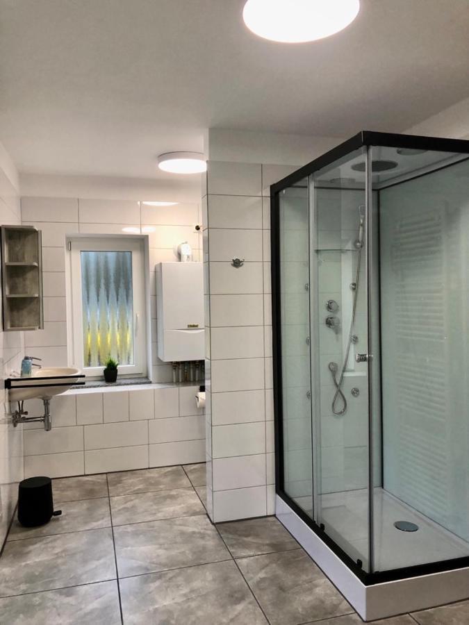 Dachgeschosswohnung Mit Seeblick Ahrensbok المظهر الخارجي الصورة